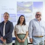 De gauche à droite : Bastian Collet, coordinateur du projet Respiration, Aline Albasini, responsable programme pour FXB Suisse, et Maurice Machoud, président de la Fondation Maurice Machoud.